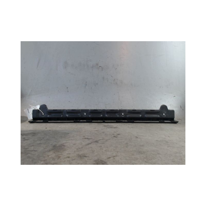 SUPPORT CENTRAL PARE-CHOC ARRIERE  FIAT 500 2007-