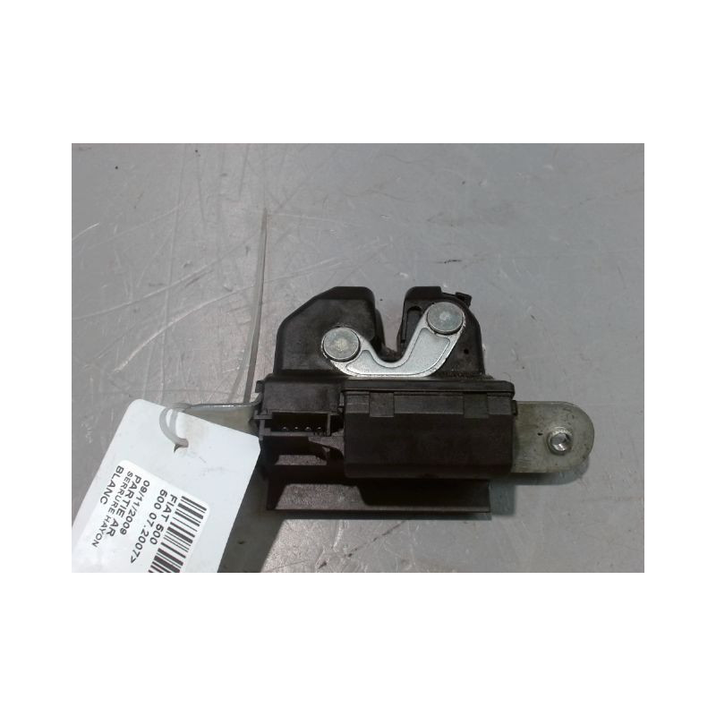 SERRURE HAYON  FIAT 500 2007-