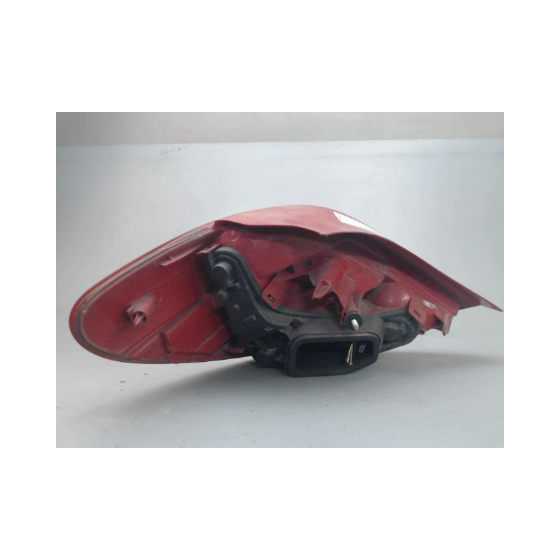 FEU ARRIERE DROIT PEUGEOT 207
