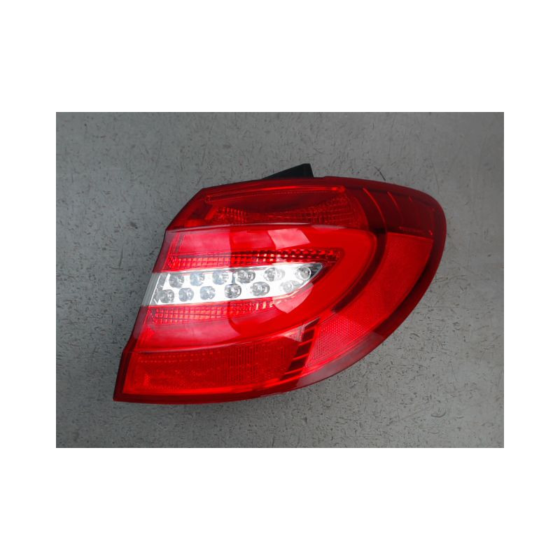 FEU ARRIERE DROIT MERCEDES CLASSE B
