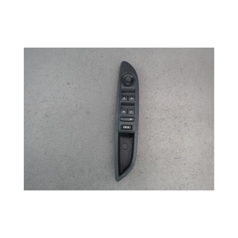 COMMANDE LEVE-GLACE PORTE AVG OPEL MOKKA