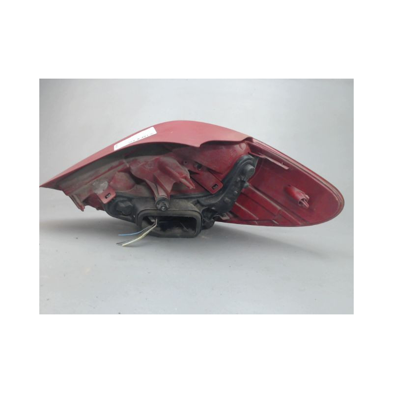 FEU ARRIERE GAUCHE  PEUGEOT 207