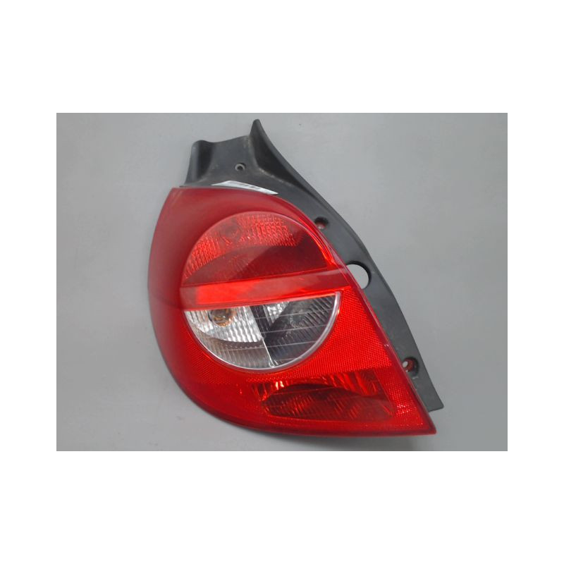 FEU ARRIERE GAUCHE  RENAULT CLIO