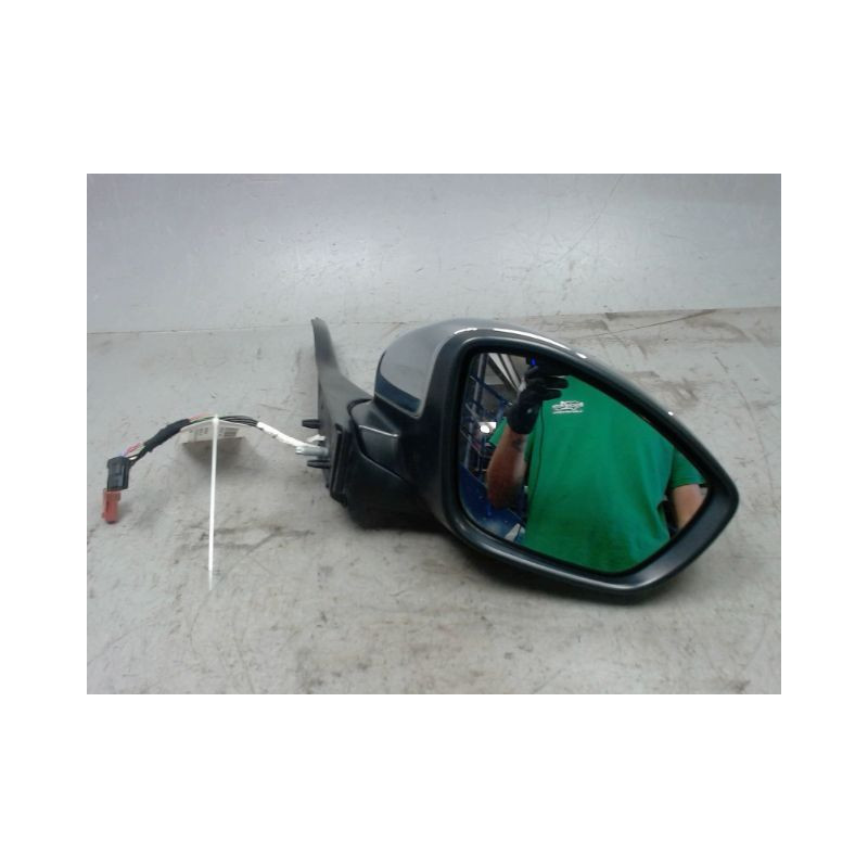 RETROVISEUR EXTERIEUR ELECTRIQUE DROIT PEUGEOT 2008