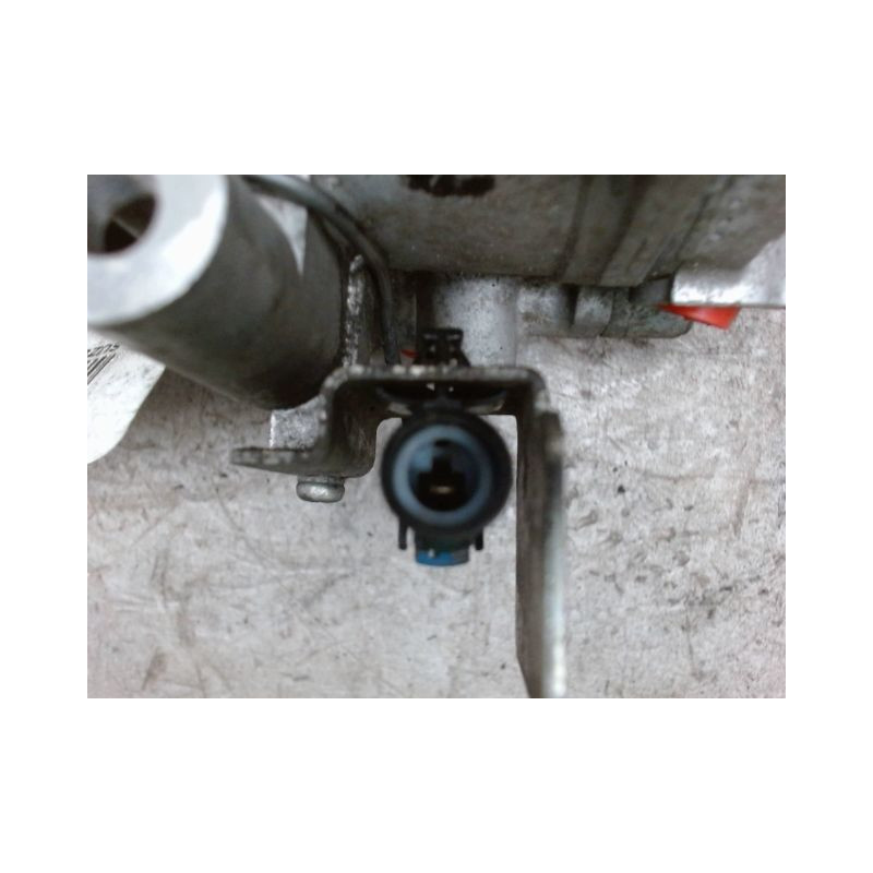 COMPRESSEUR AIR CONDITIONNE SUZUKI SWIFT 4 ESSENCE