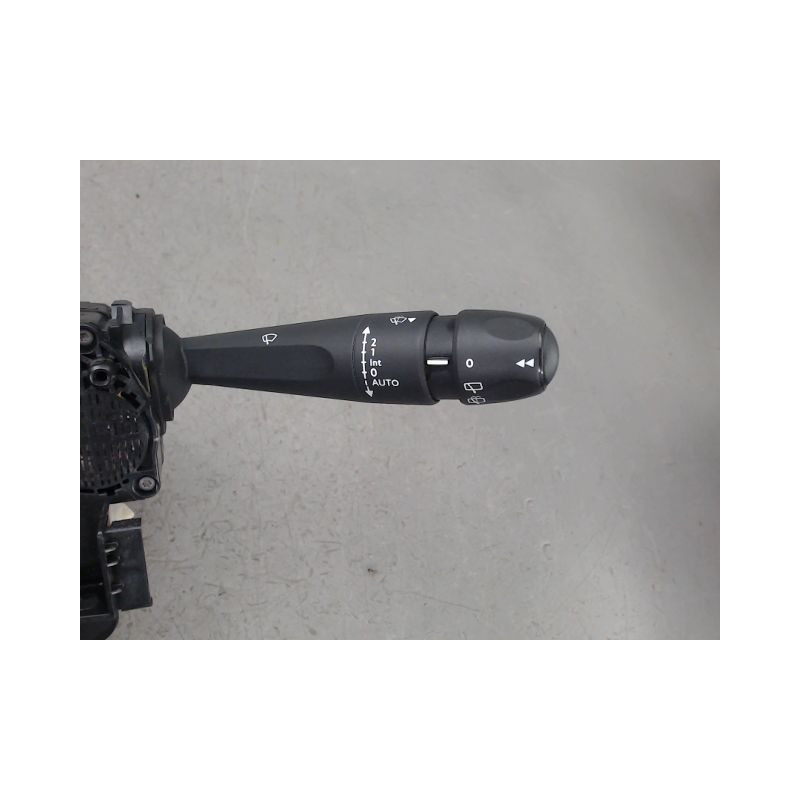 BLOC COMMODOS PEUGEOT 2008