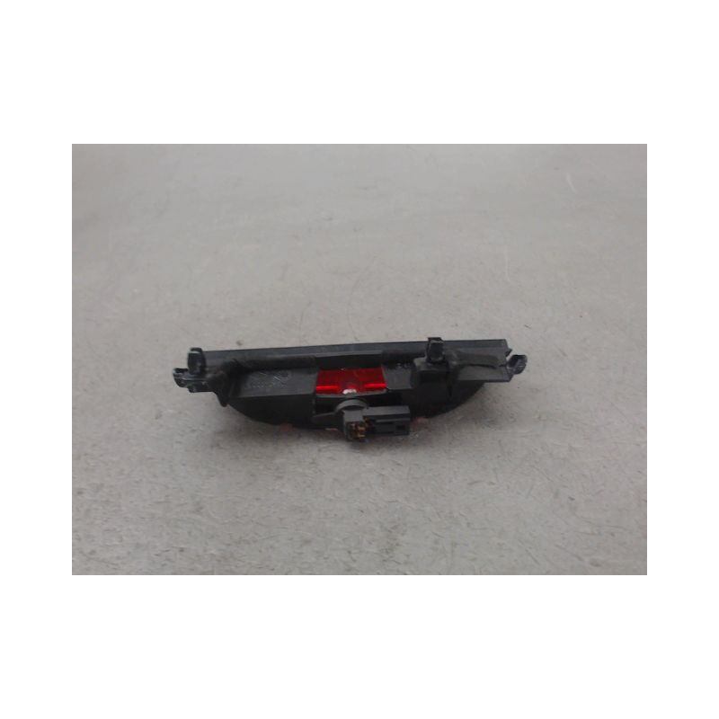 FEUX STOP SUPPLEMENTAIRE DACIA SANDERO