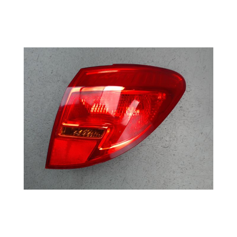 FEU ARRIERE DROIT OPEL MERIVA