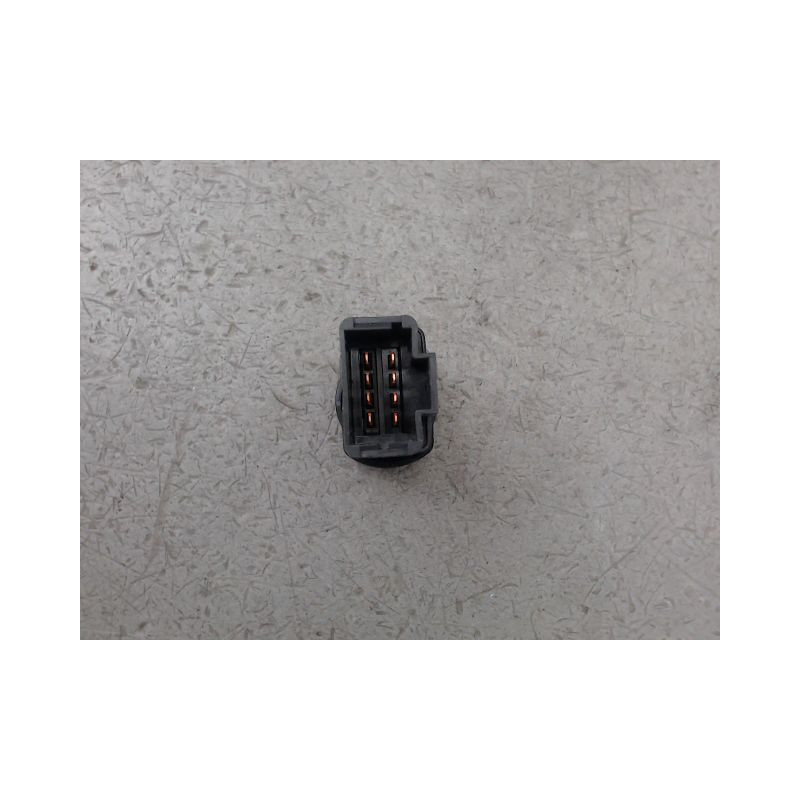 BOUTON DE WARNING DACIA SANDERO