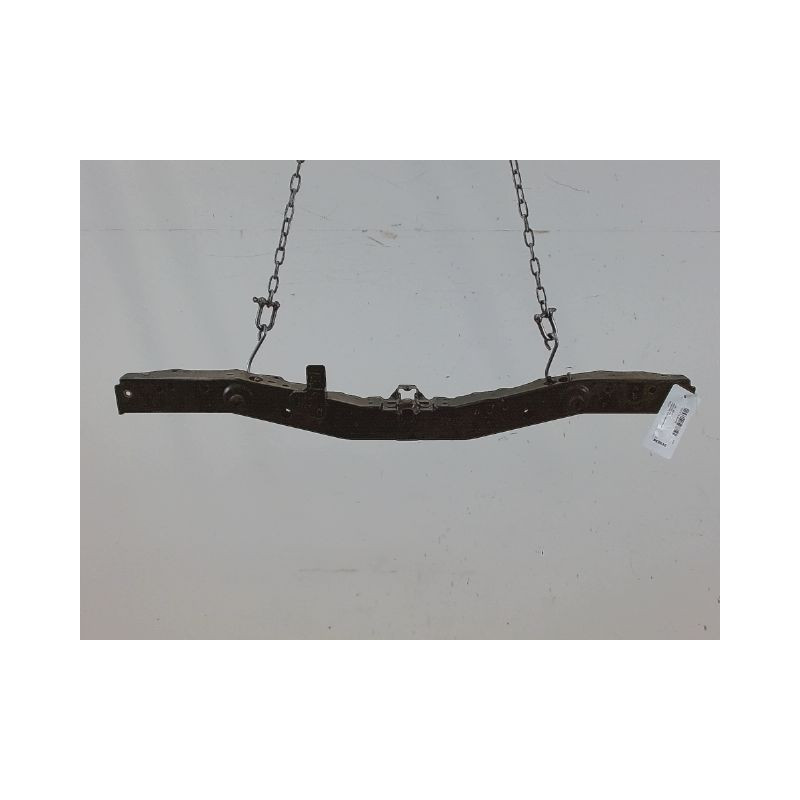 TRAVERSE SUPERIEURE ARMATURE AVANT TOYOTA AURIS