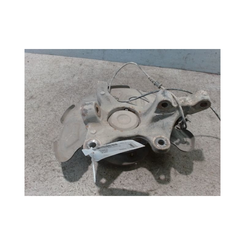 PIVOT AVANT DROIT MERCEDES VITO FOURGON LONG 2003-