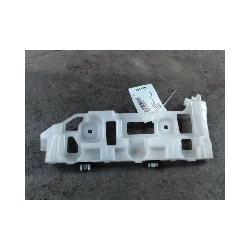 SUPPORT PARE-CHOC ARG RENAULT SCENIC