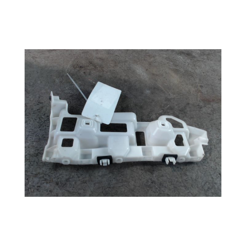 SUPPORT PARE-CHOC ARG RENAULT SCENIC