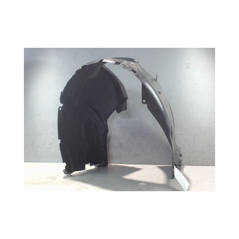 PARE-BOUE AVANT GAUCHE DACIA SANDERO 2008-