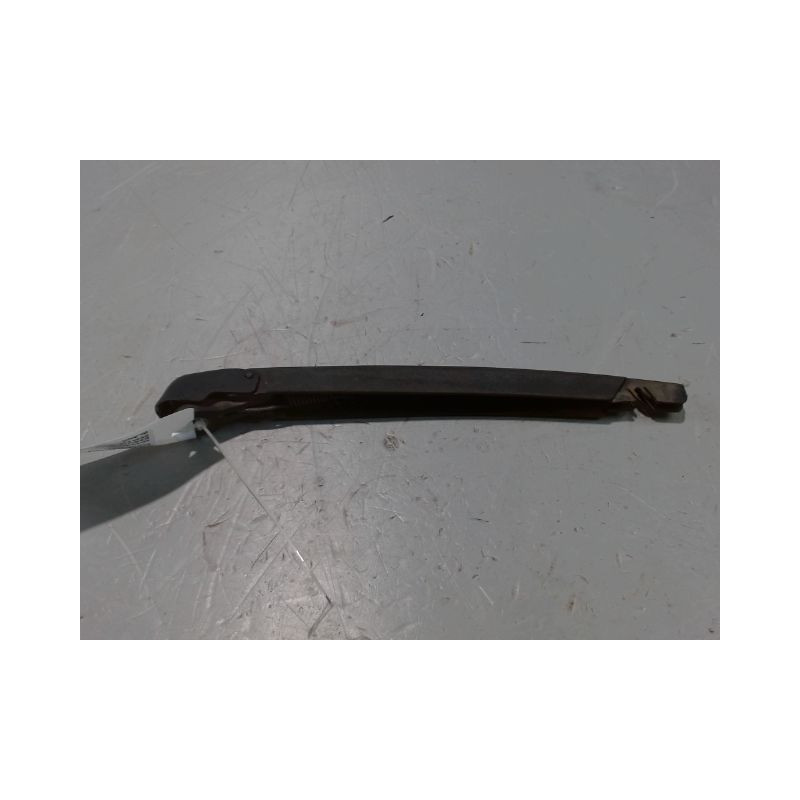 BRAS ESSUIE-GLACE ARRIERE FIAT 500 2007-