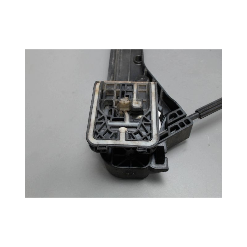 MECANISME LEVE-GLACE AVANT GAUCHE PEUGEOT 208