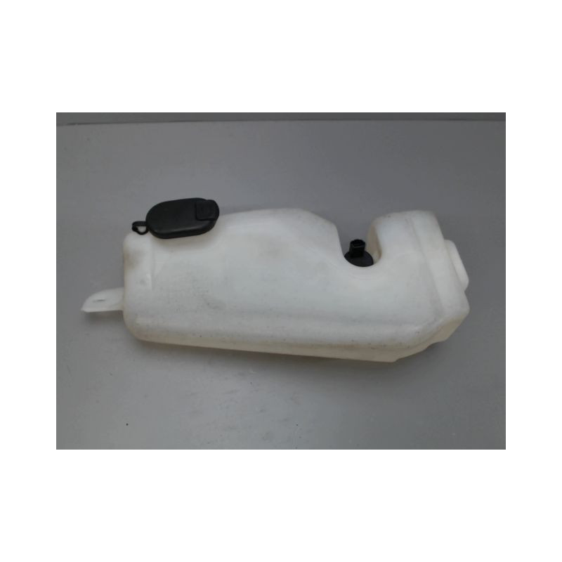 RESERVOIR LAVE-GLACE AVANT DACIA SANDERO