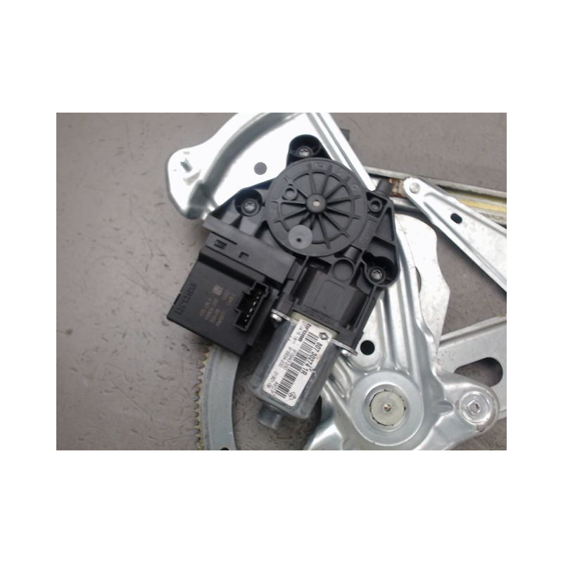 MECANISME LEVE-GLACE AVANT DROIT RENAULT MEGANE