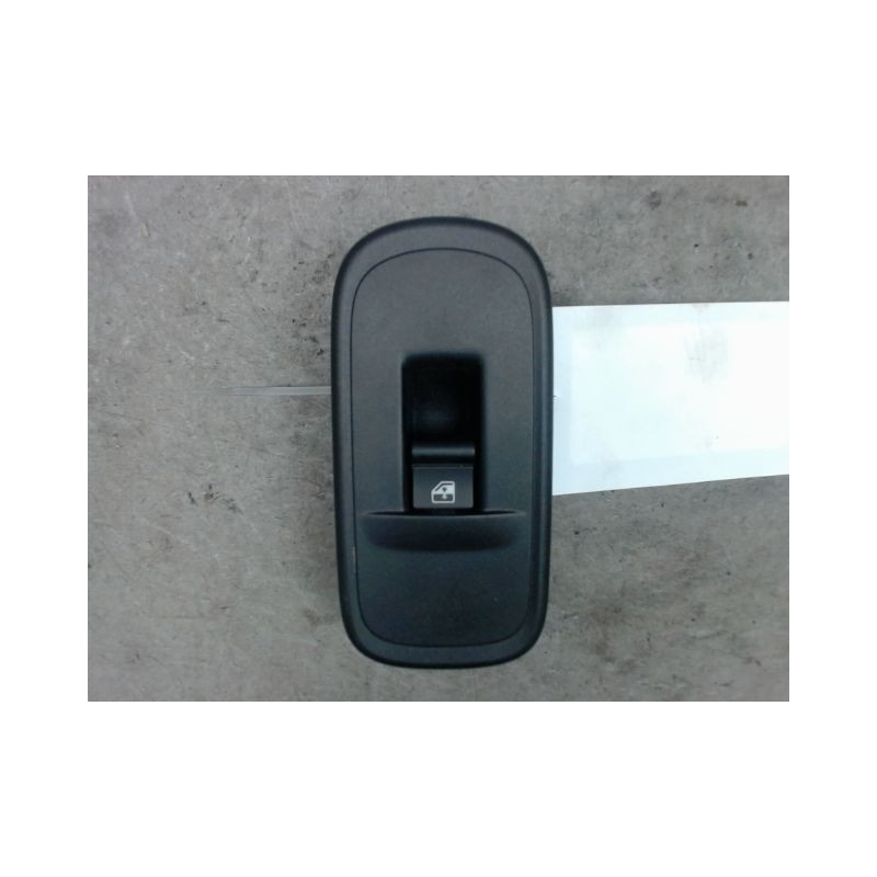 COMMANDE LEVE-GLACE PORTE AVD FIAT 500