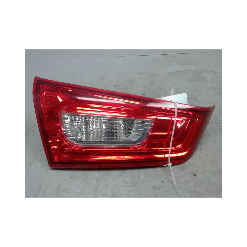 FEU ARRIERE INTERIEUR GAUCHE MITSUBISHI ASX
