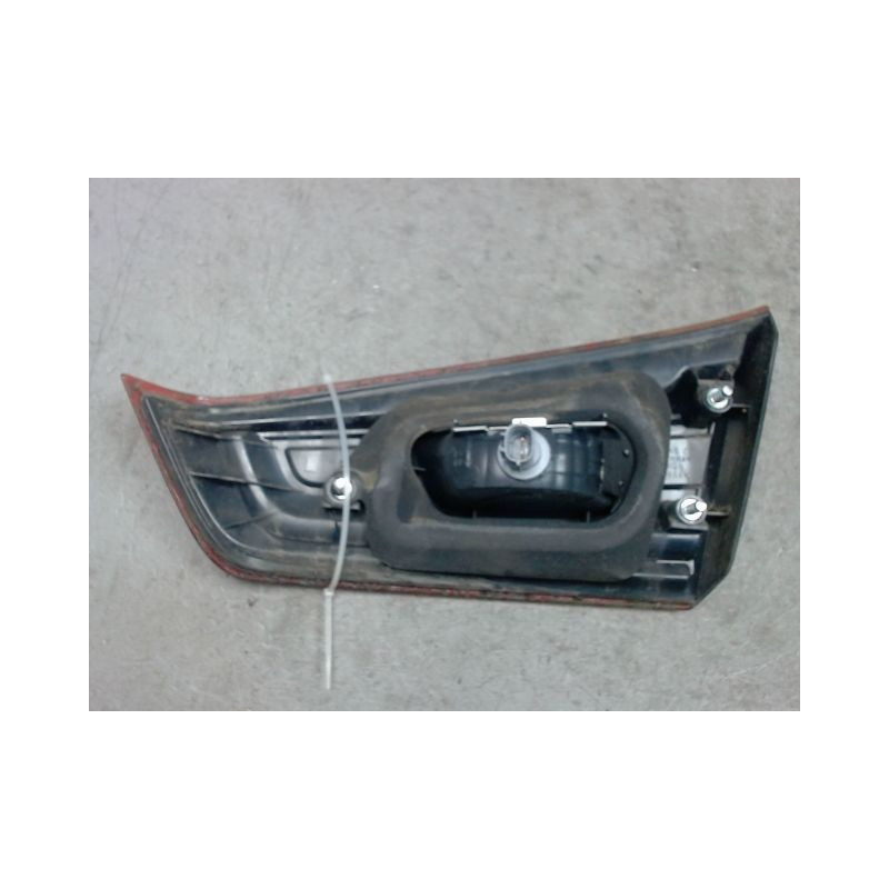 FEU ARRIERE INTERIEUR GAUCHE MITSUBISHI ASX