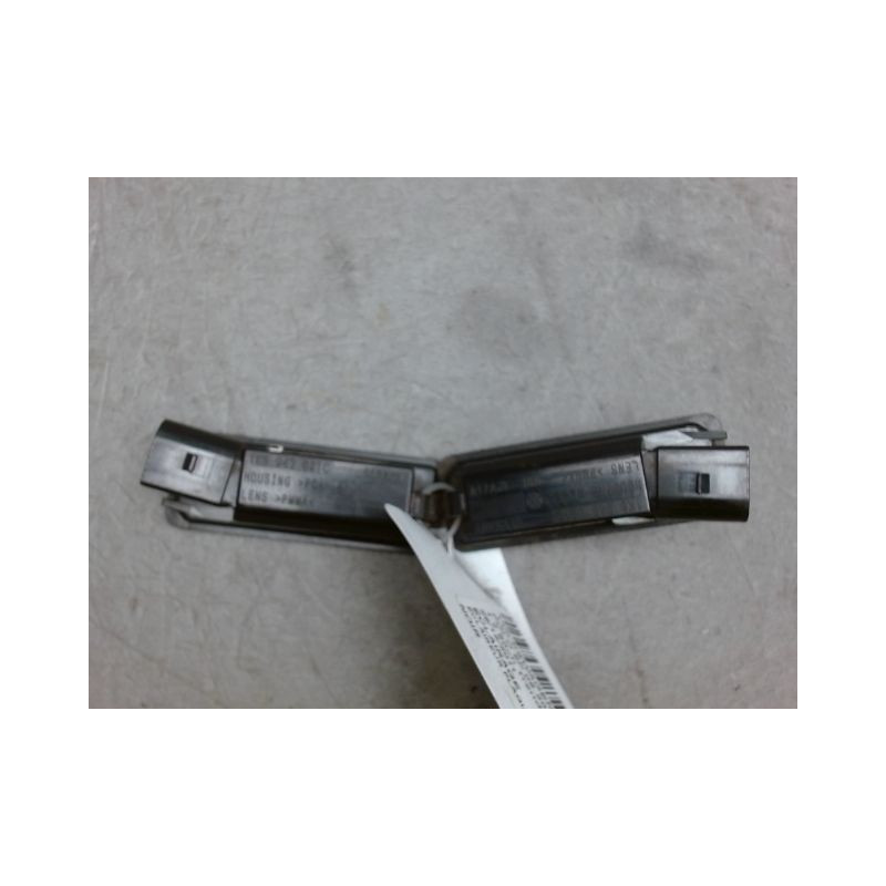 ECLAIREUR PLAQUE DE POLICE VOLKSWAGEN POLO 2009-