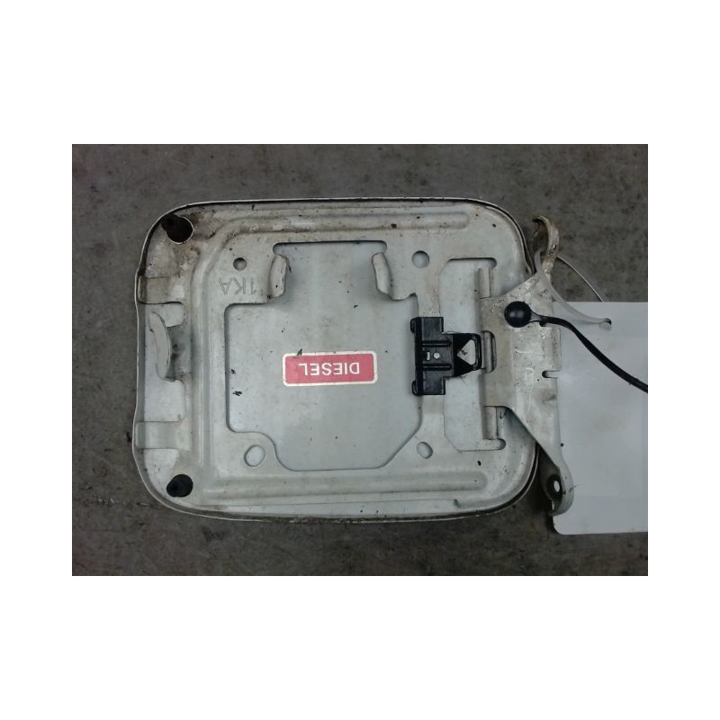 VOLET DE TRAPPE CARBURANT NISSAN JUKE