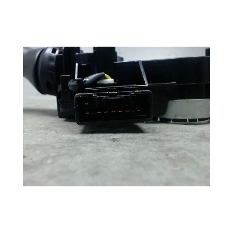 COMMANDE CLIGNOTANT TOYOTA AURIS 2007-