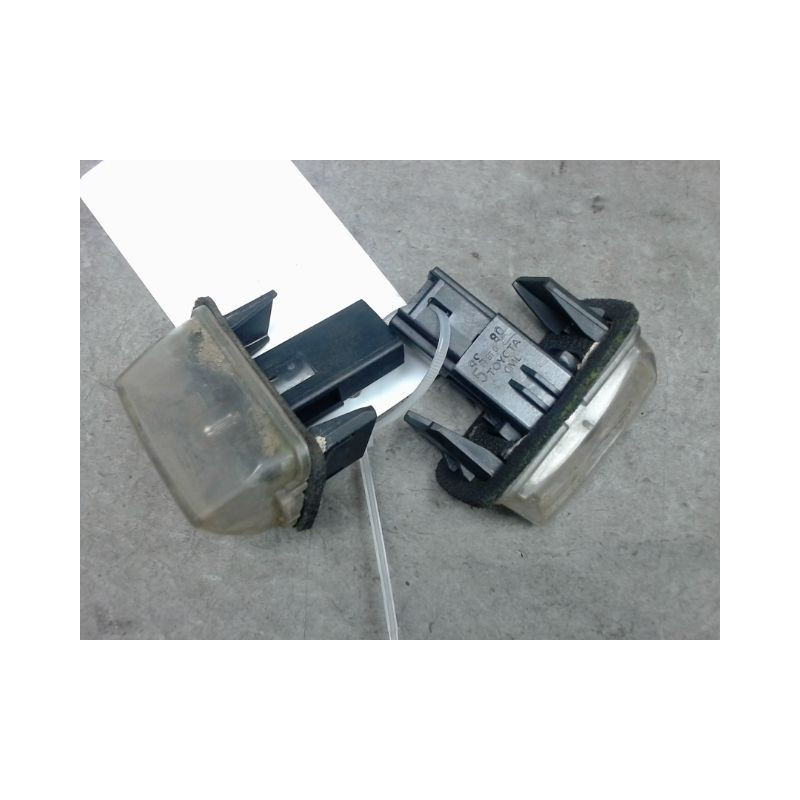 ECLAIREUR PLAQUE DE POLICE TOYOTA AURIS 2007-