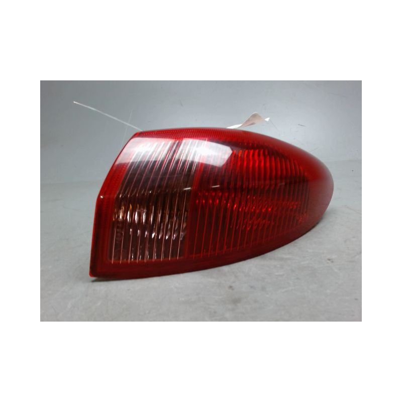 FEU ARRIERE DROIT ALFA ROMEO 147 2004-