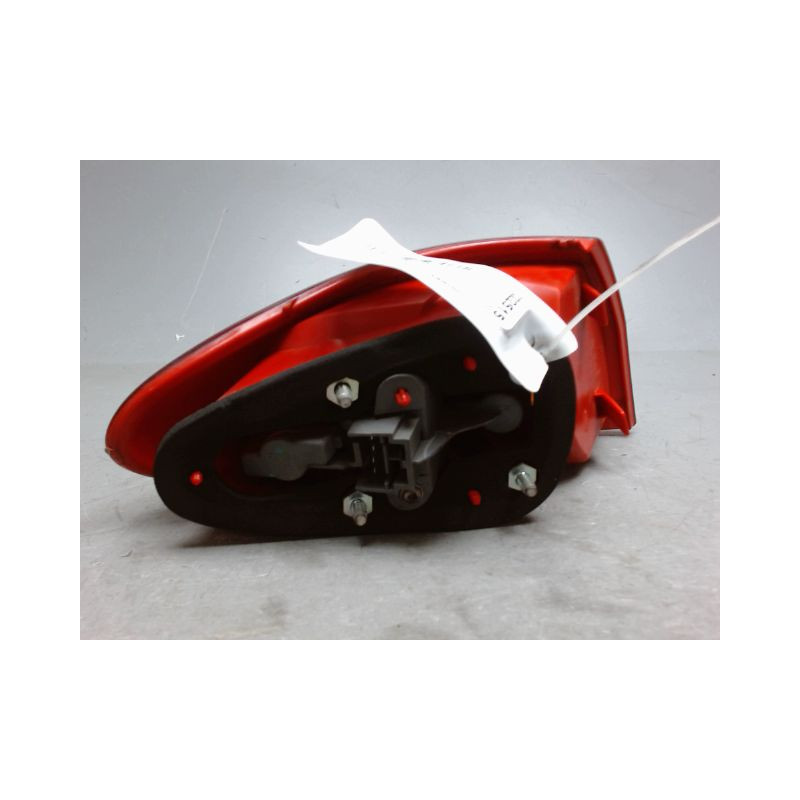 FEU ARRIERE DROIT ALFA ROMEO 147 2004-