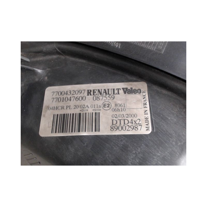 PHARE DROIT RENAULT MEGANE