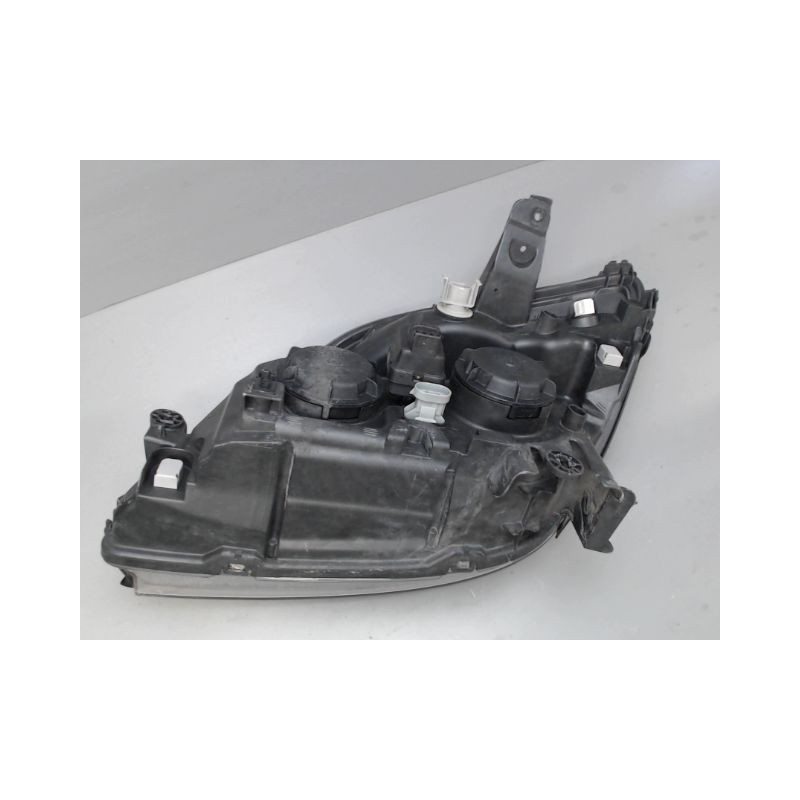 PHARE DROIT RENAULT MEGANE