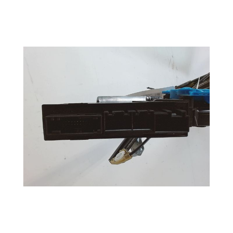 MECANISME+MOTEUR LEVE-GLACE AVANT DROIT AUDI A4 2004-