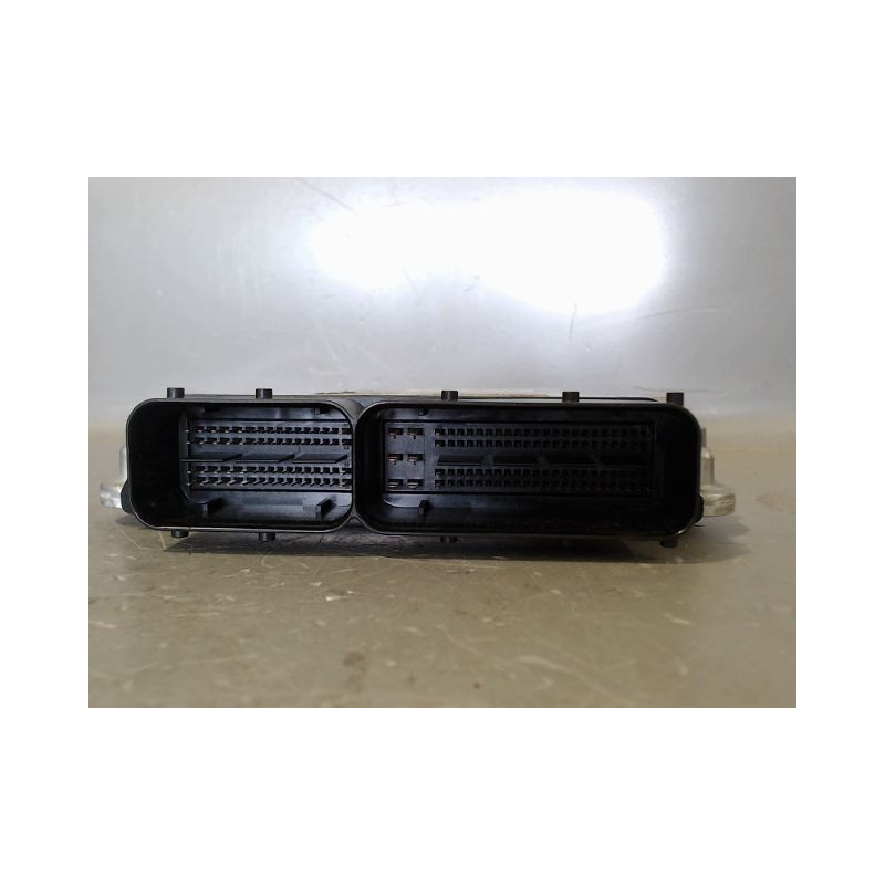 CALCULATEUR MOTEUR AUDI Q5