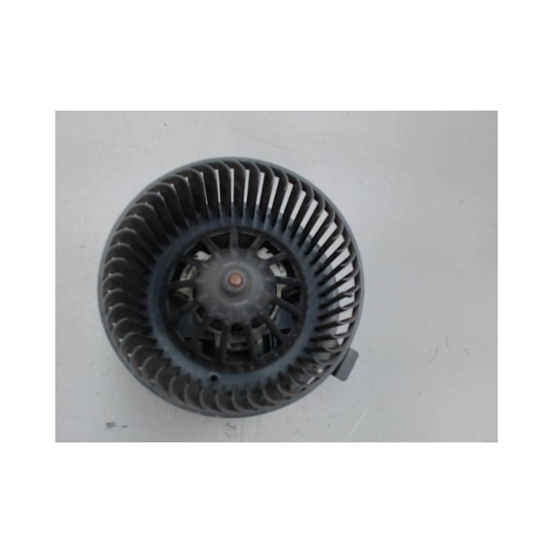 MOTEUR VENTILATEUR CHAUFFAGE DACIA SANDERO