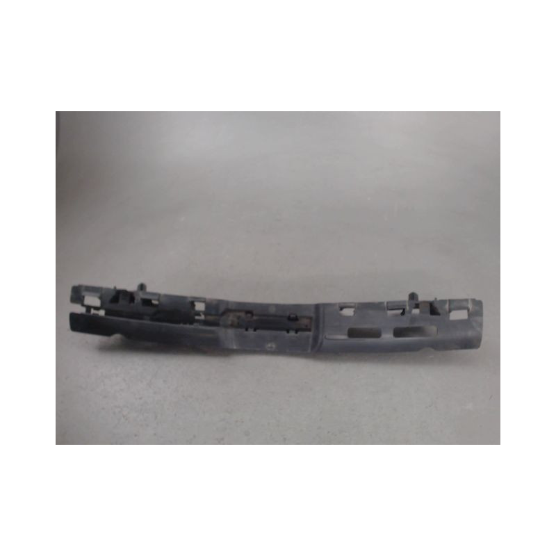 SUPPORT CENTRAL PARE-CHOC ARRIERE  RENAULT CLIO