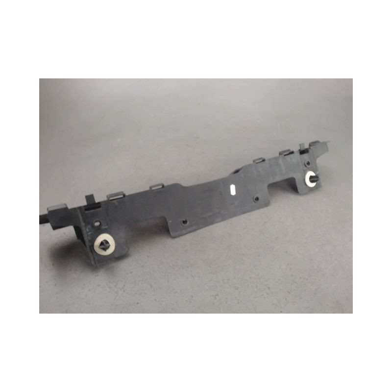 SUPPORT CENTRAL PARE-CHOC ARRIERE  RENAULT CLIO