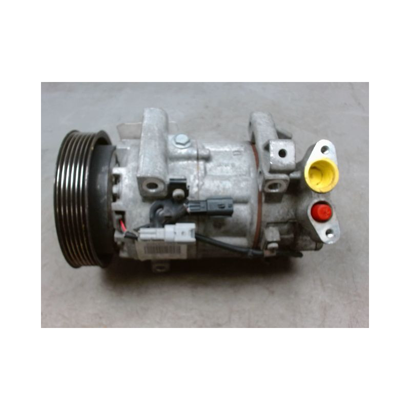 COMPRESSEUR AIR CONDITIONNE RENAULT CLIO IV 2012-