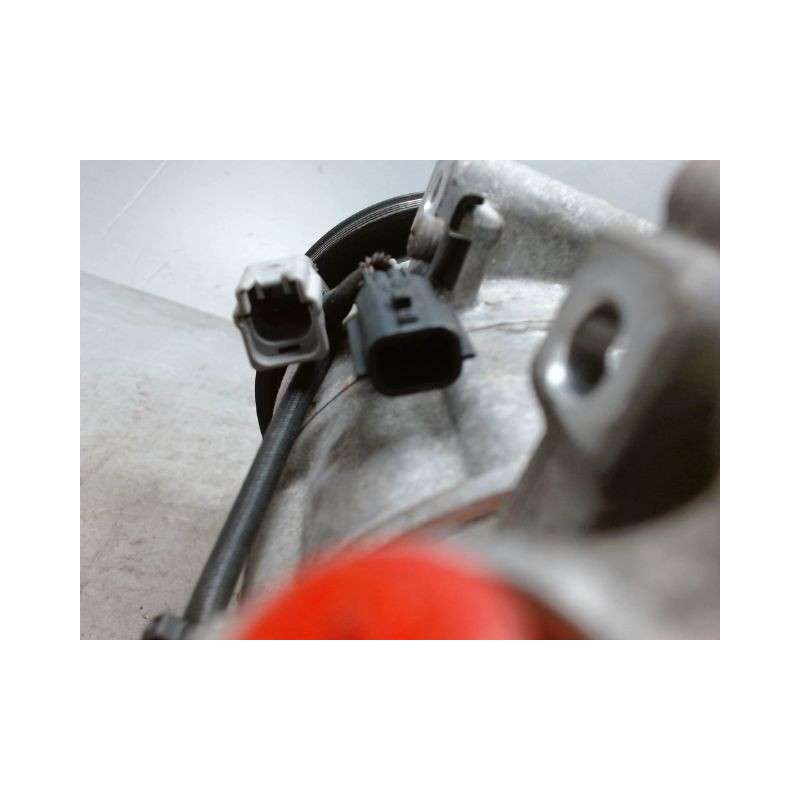 COMPRESSEUR AIR CONDITIONNE RENAULT CLIO IV 2012-