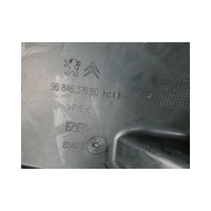 PARE-BOUE ARRIERE DROIT PEUGEOT 3008
