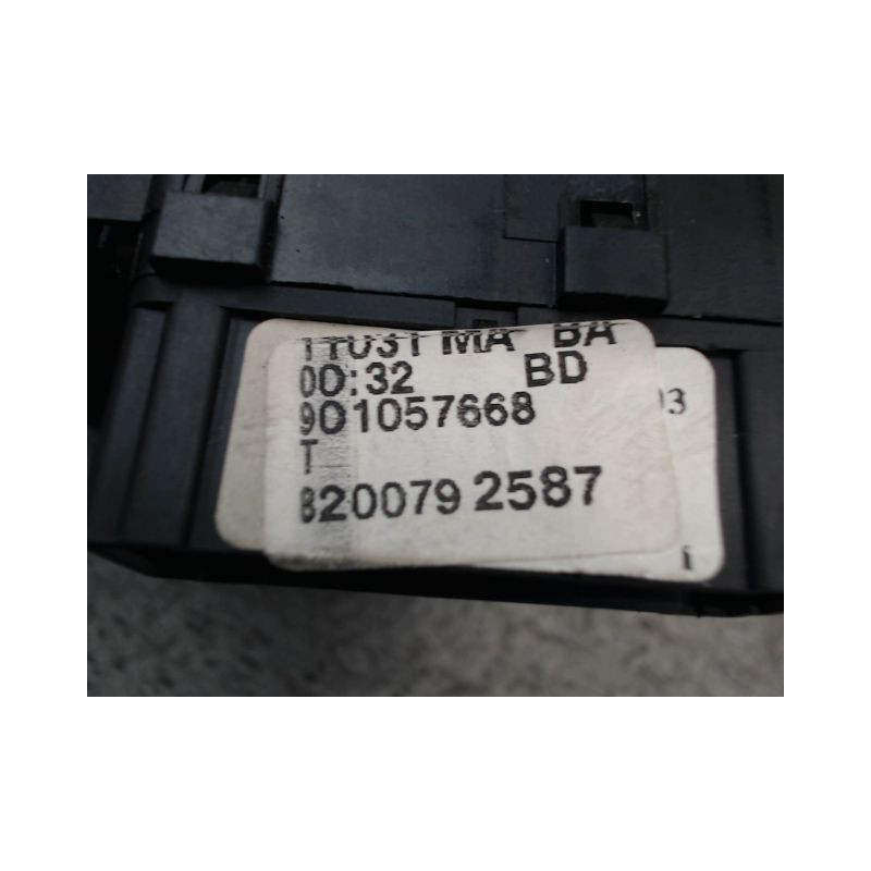 COMMANDE ESSUIE GLACE DACIA DUSTER