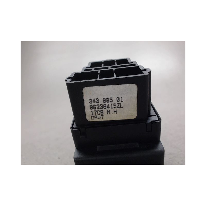 COMMANDE CLIGNOTANT PEUGEOT 106