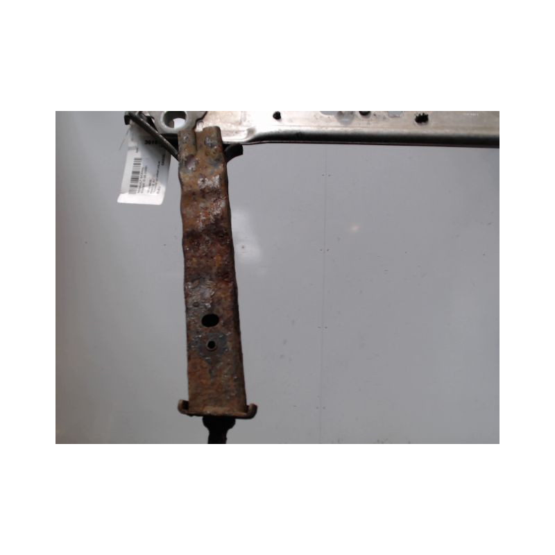 TRAVERSE INFERIEURE ARMATURE AVANT RENAULT SCENIC III 2009-