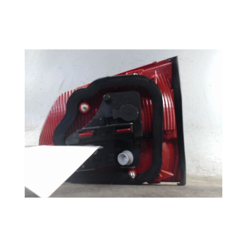 FEU ARRIERE INTERIEUR GAUCHE VOLKSWAGEN TOURAN 09-