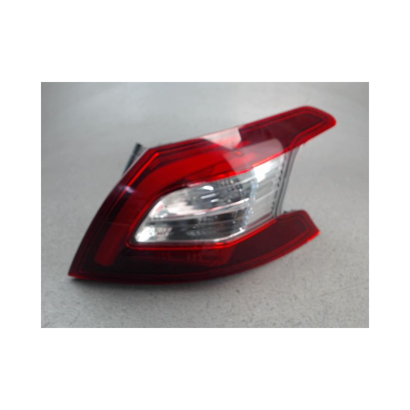 FEU ARRIERE DROIT PEUGEOT 308