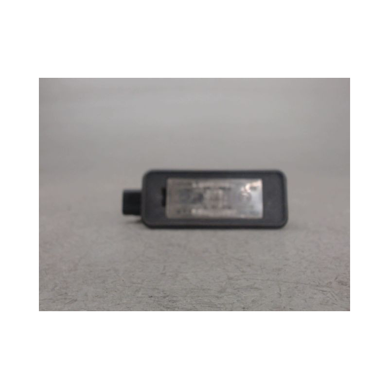 ECLAIREUR PLAQUE DE POLICE DROIT PEUGEOT 308
