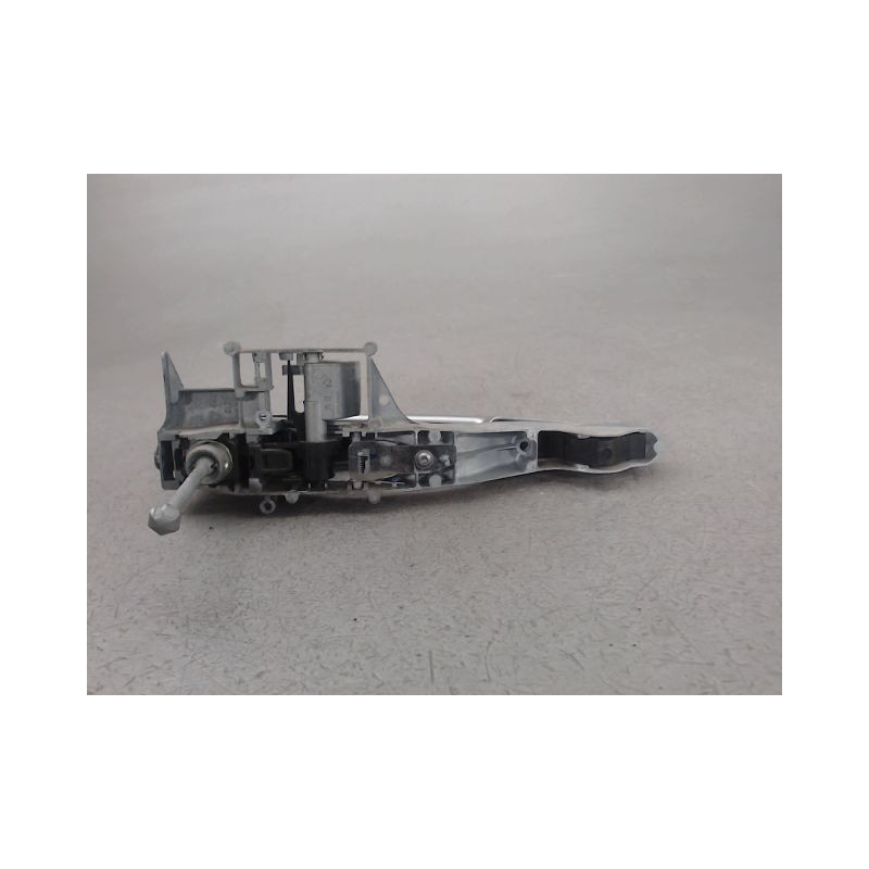 POIGNEE EXTERIEURE PORTE AVANT GAUCHE PEUGEOT 2008