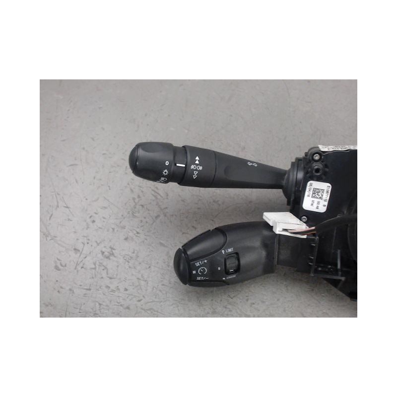 BLOC COMMODOS PEUGEOT 2008