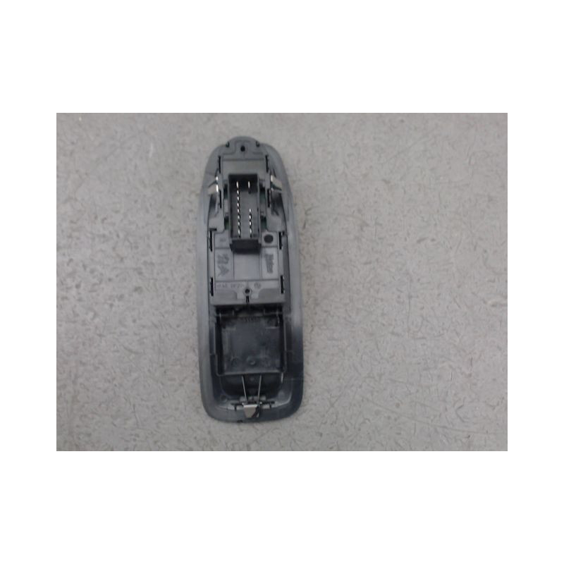 COMMANDE LEVE-GLACE PORTE AVG PEUGEOT 2008